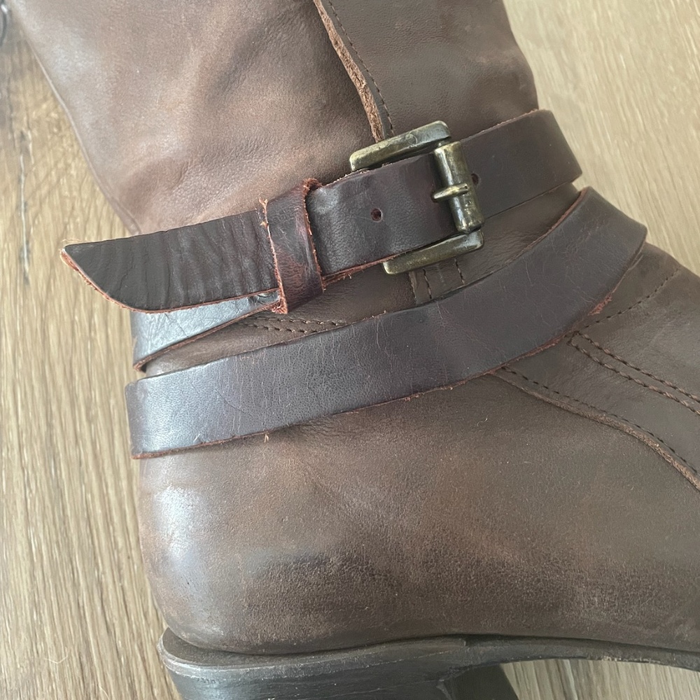 FREEBIRD by Steven Clive Tall Leather Brown Brown, Distressed Buckle, Size 8 - Picture 9 of 15